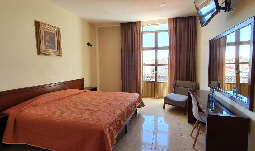 فندق Fiesta Alteña