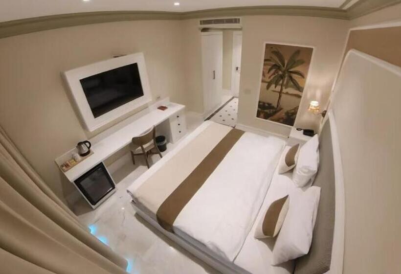 Dbd Hotel çeşme