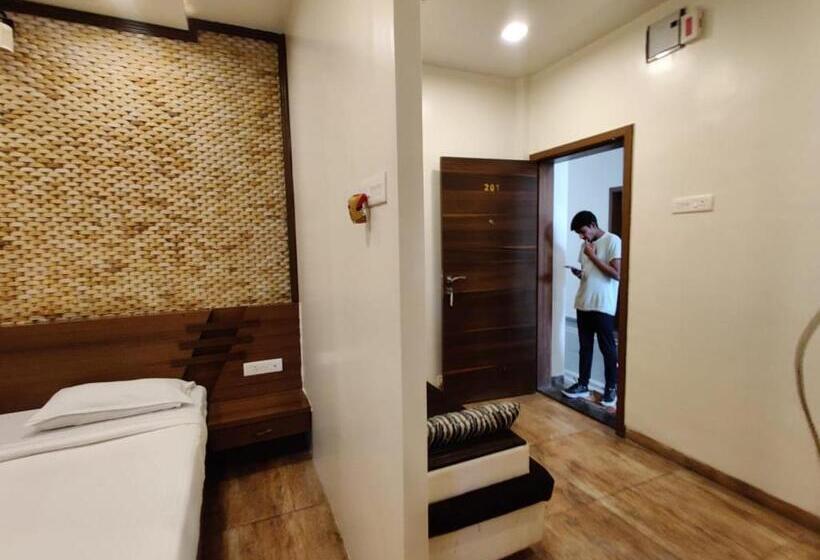 فندق Orchard Resort By Vaishali Group