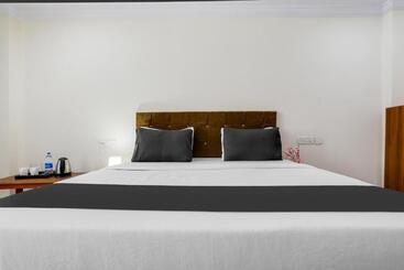 هتل Oyo Venus Inn