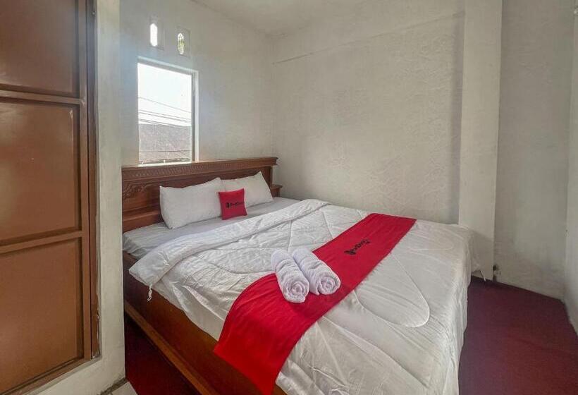 فندق Reddoorz Syariah At Jalan Dieng 4