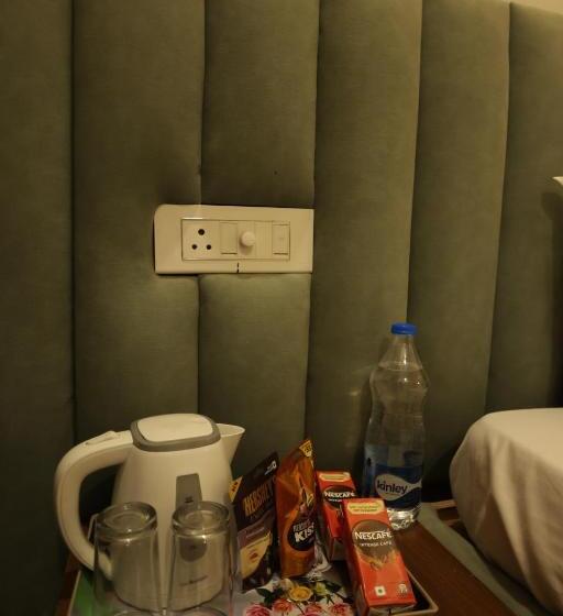 Kesharwani Hotels