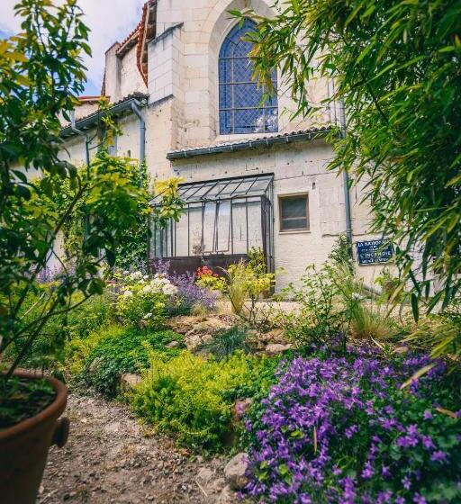 پانسیون Le Prieuré Sainte Croix