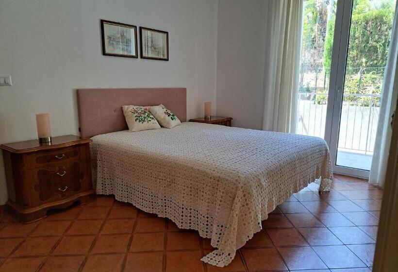 بنسيون Nancyanna House