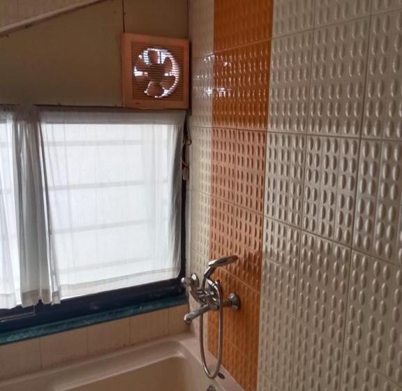 리조트 Astra Sea View Rooms And Villa North Goa