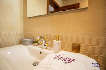 Unique And Cozy Aparthotel In Brasov