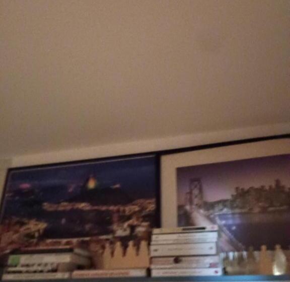 호스텔 Bed In Shared Vintage Room, Old Town, Kitchen ,no Net