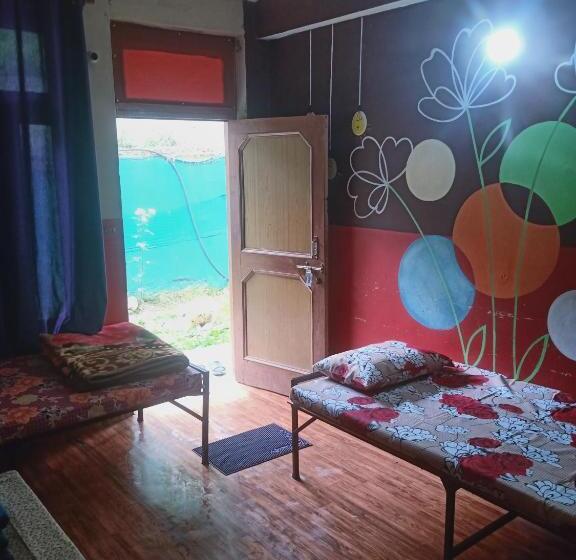 تختخواب و صبحانه Sanvi Dormitory