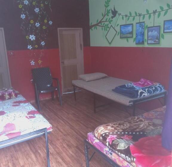 تختخواب و صبحانه Sanvi Dormitory