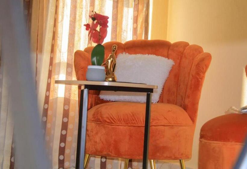مبيت وإفطار Vuyani Guest Lodge