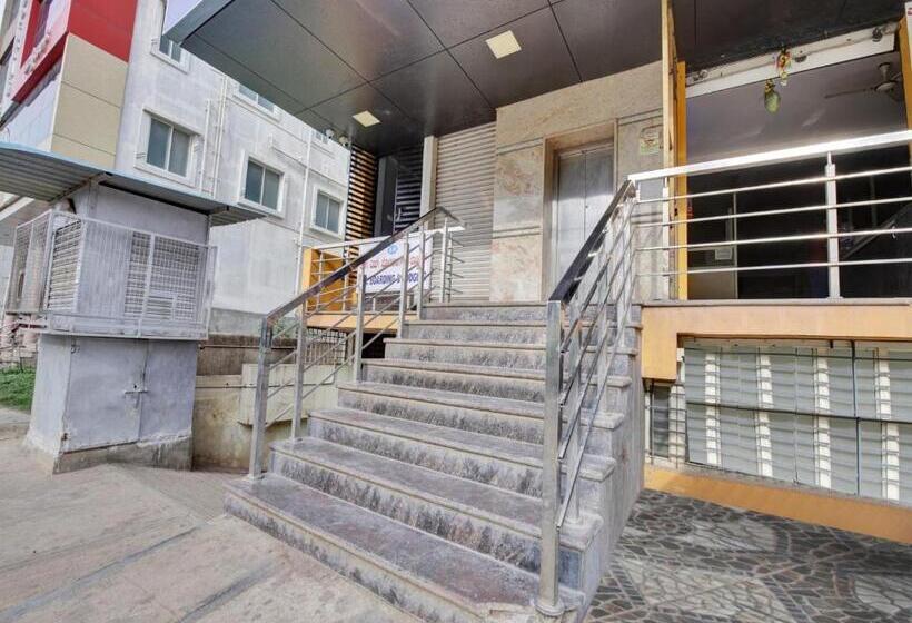 هتل O S M Boarding And Lodging