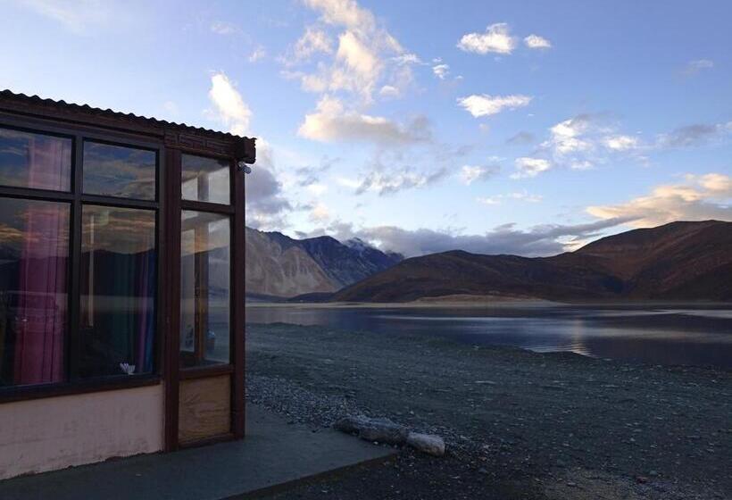 فندق Pangong Rainbow Cottage