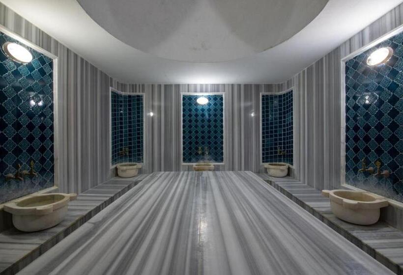 فندق Ramada by Wyndham Fethiye Oludeniz