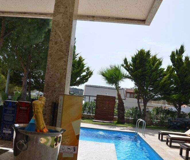 هتل Wind Of çeşme