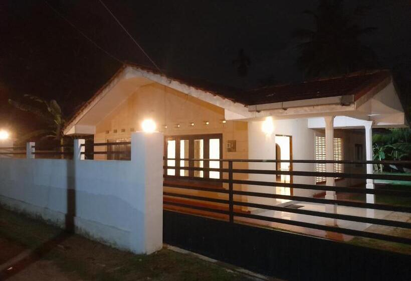 پانسیون Gloria Cottage Non Ac
