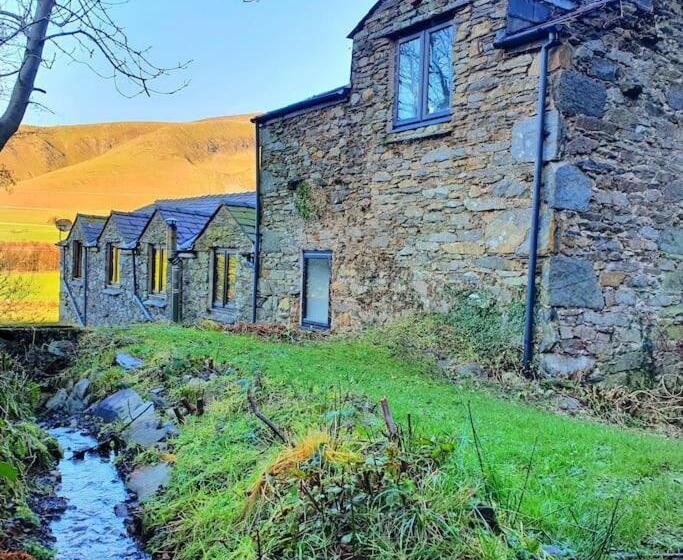 پانسیون Hole House Farm