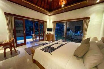 تختخواب و صبحانه Gunung Kawi Villa