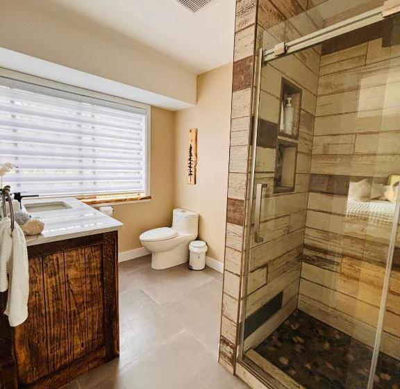 تختخواب و صبحانه Oceanside Manor   Fancy Room   Golf Course & Beach View