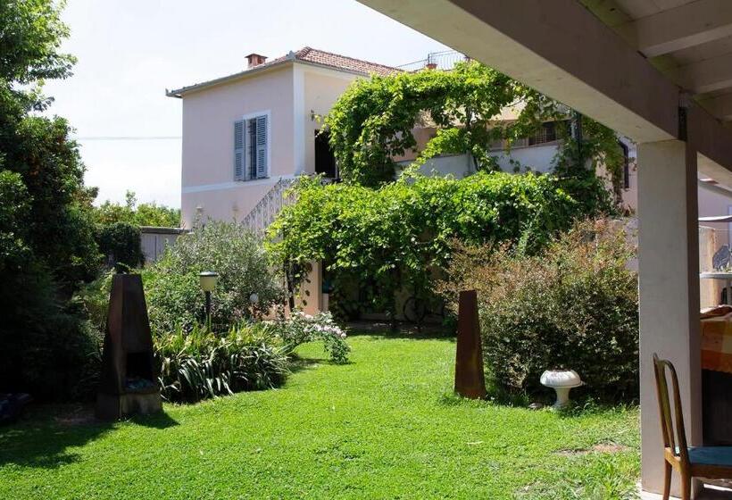 مبيت وإفطار Vale S Suite At Verezzi