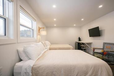 هتل Homeport Suites & Residences