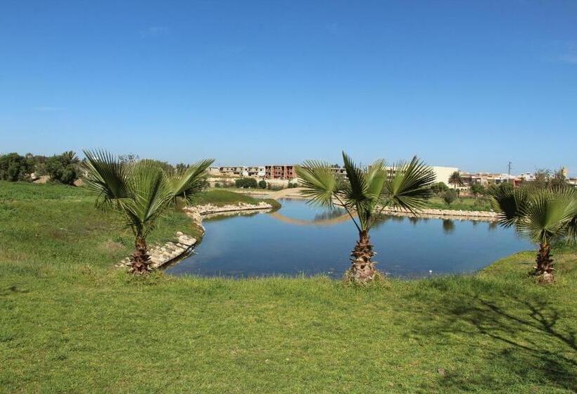 هتل Isly Golf