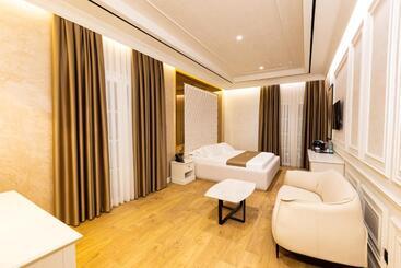 هتل King & Queen Boutique