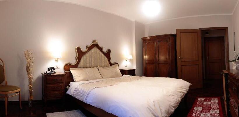 هتل Locanda Corona