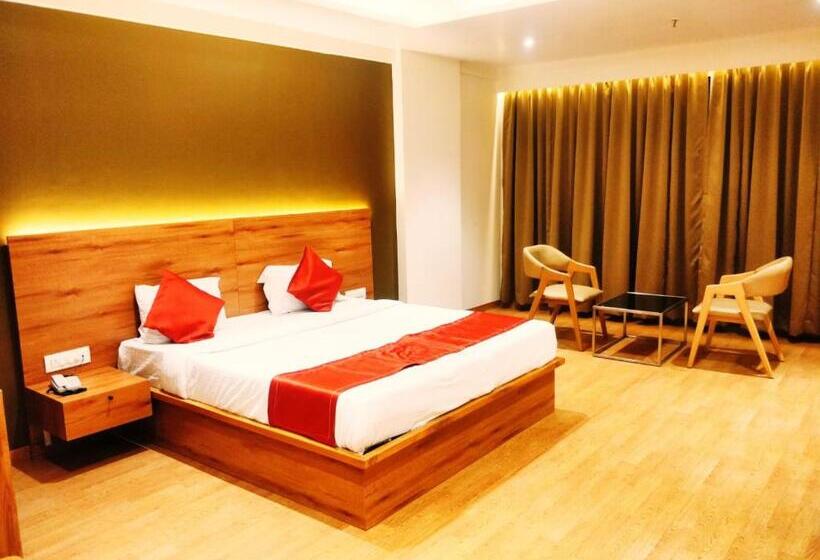 Отель Shivam Residency