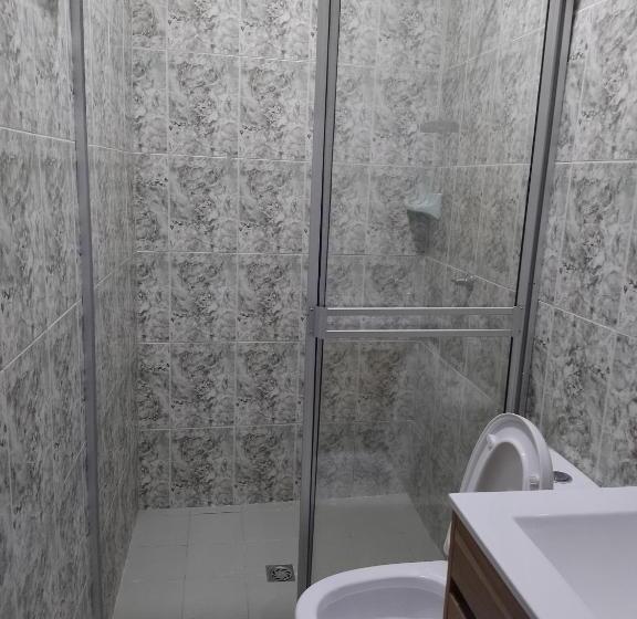 هتل Villa J Leticia