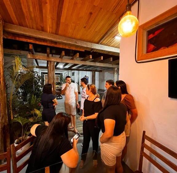 بنسيون A Casa Da Colônia