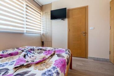 پانسیون Guest House Ardiana