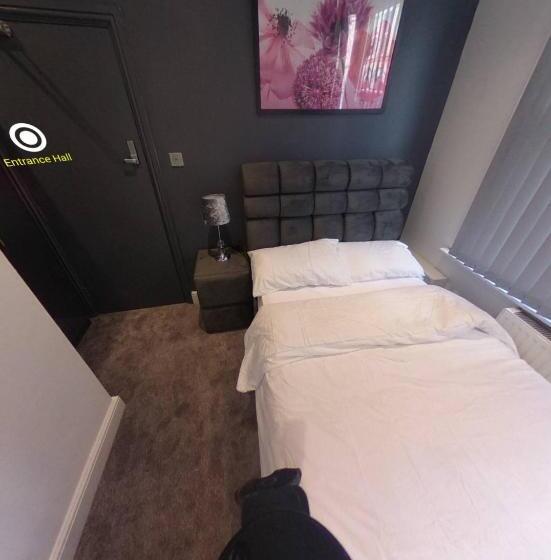 펜션 Town Centre En Suite Room 1