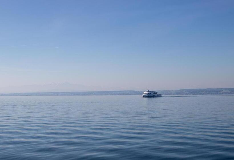 پانسیون Zwovier Meersburg