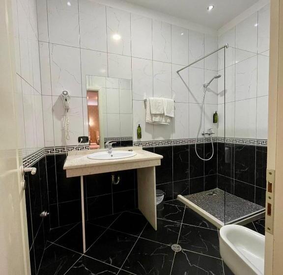 Amh Hotel Durres
