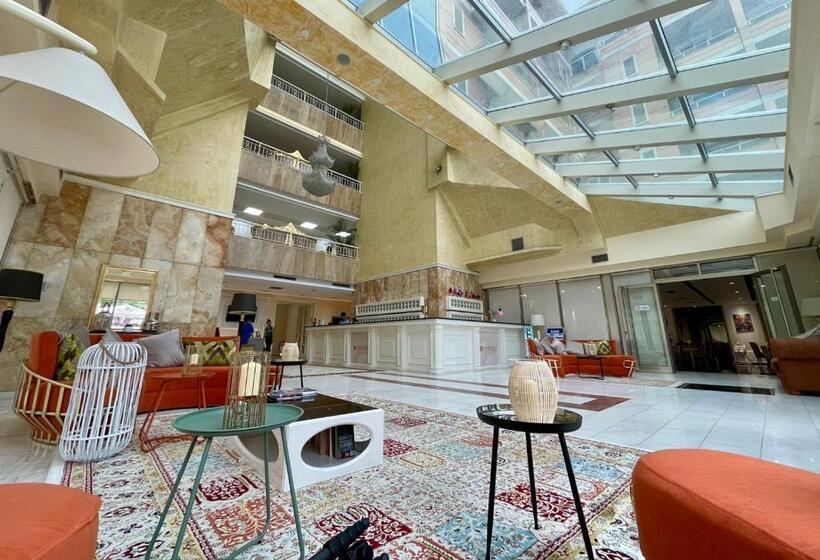 Amh Hotel Durres