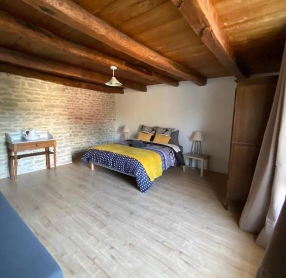 تختخواب و صبحانه Chez Odette Chambre Etable Et Glycine