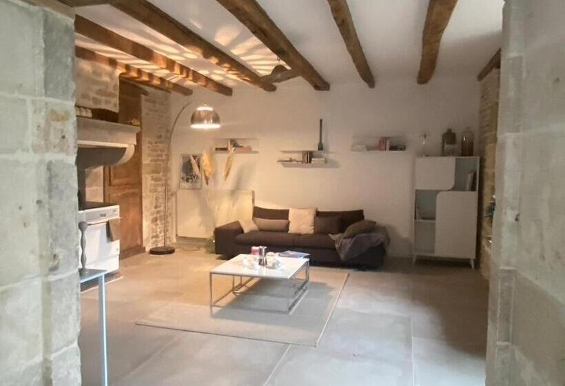 تختخواب و صبحانه Chez Odette Chambre Etable Et Glycine