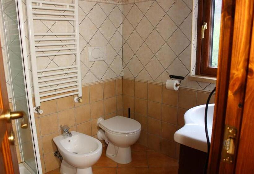 فندق Agriturismo Incantesimo Del Lago Salto