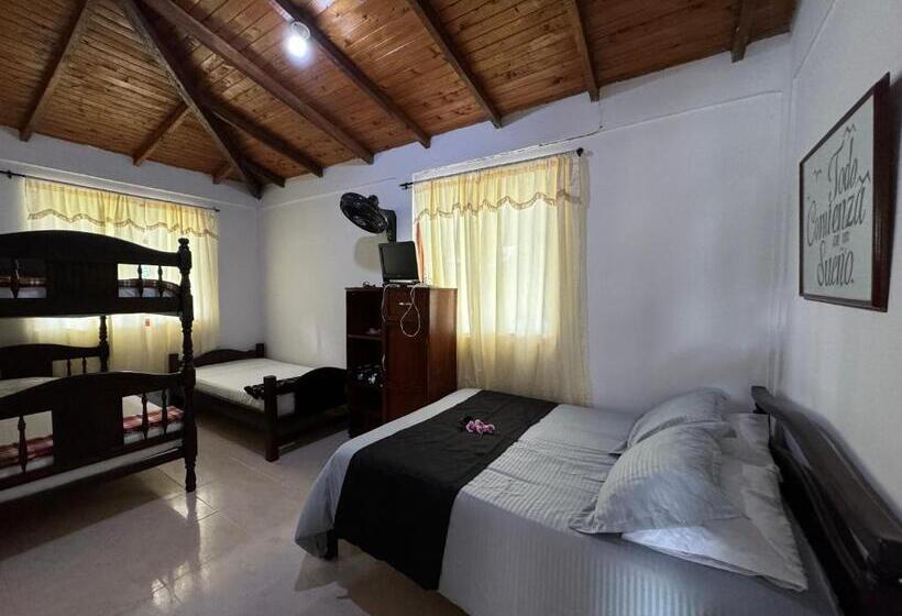 هتل Casa Zarigueya