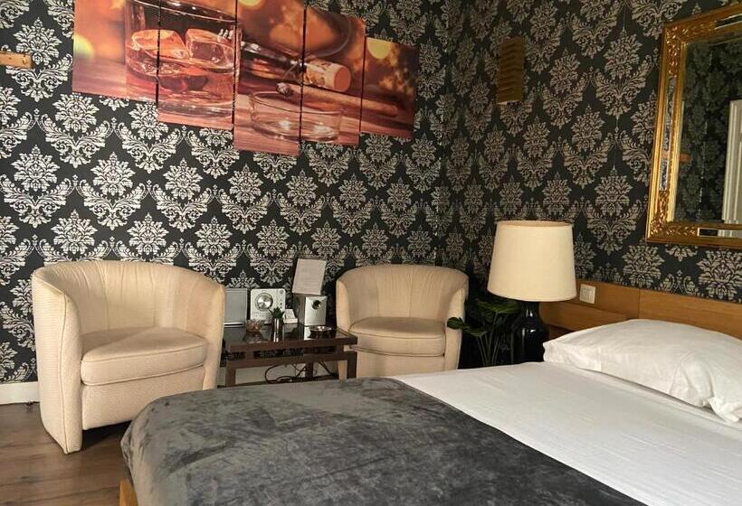 هتل Chambre Année 70