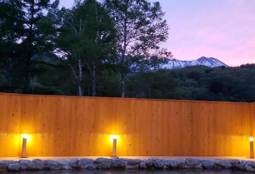هتل Kisoonsen Kogane No Yu
