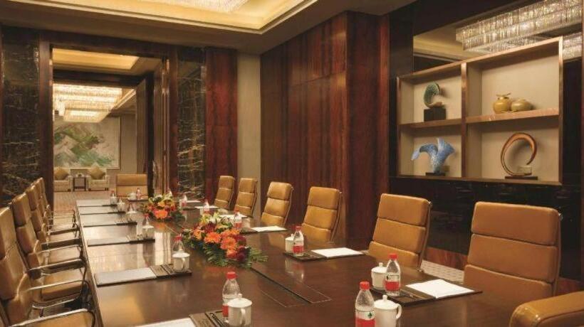 هتل Wyndham Urumqi North