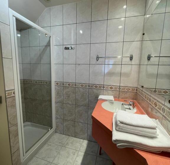 膳宿费 Le Conquérant   Chambres Meublées   Barfleur