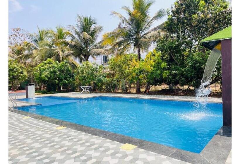 Курорт Namaste Holidays Karjat
