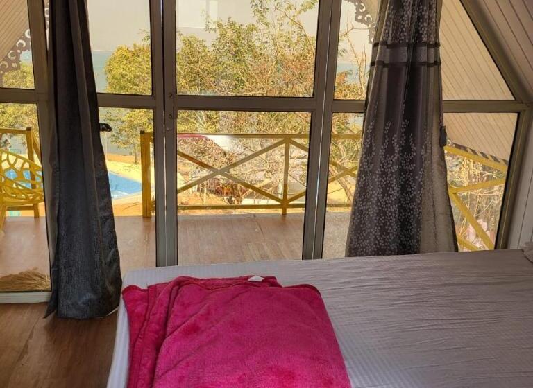 منتجع Pawna Blue Water Camping Thakursai