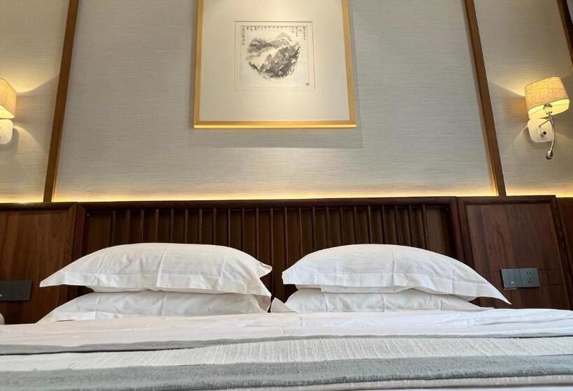 Bed and Breakfast 登封嵩山居精品民宿