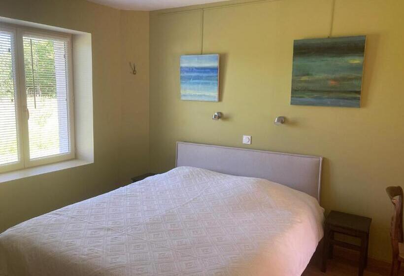 Bed and Breakfast Chez Anne   Chambre Avec Salle De Bain Privative