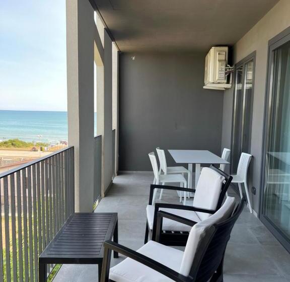 Ex Blank Hotel   Trilocale Fronte Mare