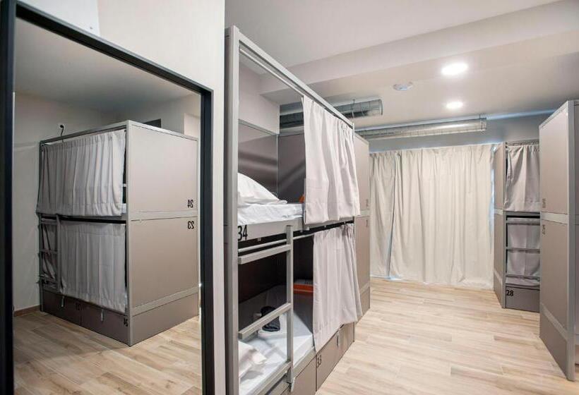 Hostel Dos Estaciones Free Towels, Coffee & Tea, Remote Check In