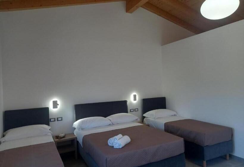 هتل Agriturismo Lumia Resort
